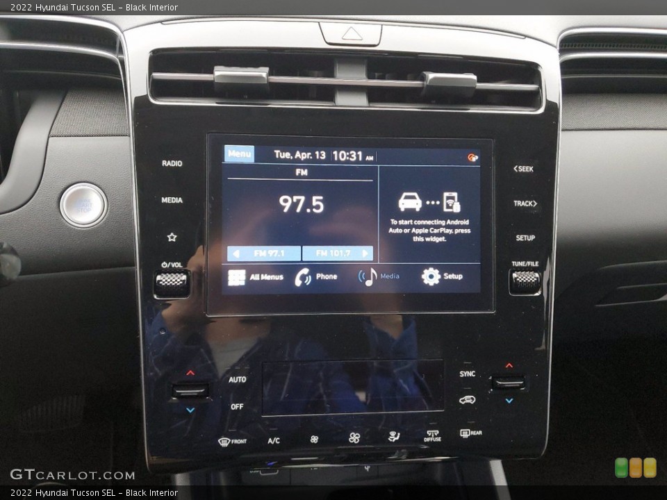 Black Interior Controls for the 2022 Hyundai Tucson SEL #141677937
