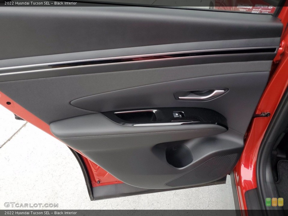 Black Interior Door Panel for the 2022 Hyundai Tucson SEL #141677970