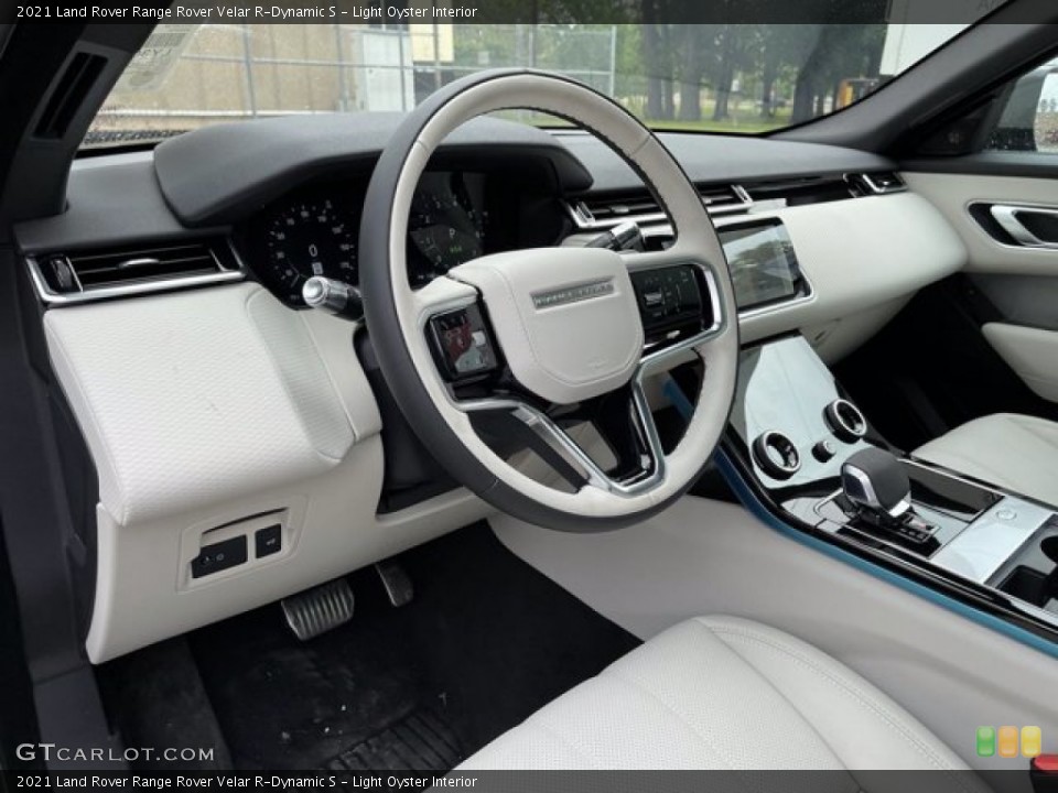 Light Oyster Interior Dashboard for the 2021 Land Rover Range Rover Velar R-Dynamic S #141682048