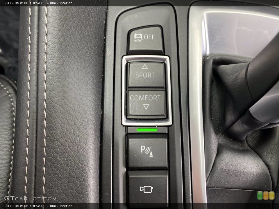 Black Interior Controls for the 2019 BMW X6 sDrive35i #141687849