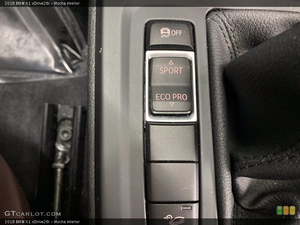 Mocha Interior Controls for the 2018 BMW X1 xDrive28i #141688974