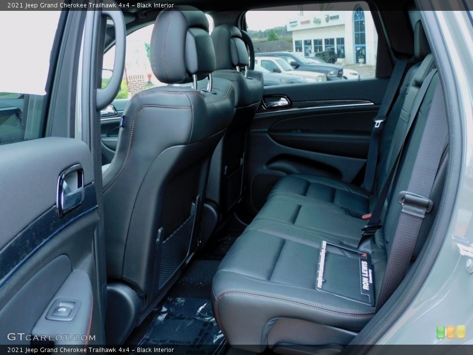 Black Interior Rear Seat for the 2021 Jeep Grand Cherokee Trailhawk 4x4 #141689001