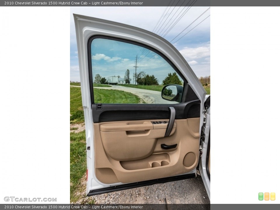 Light Cashmere/Ebony Interior Door Panel for the 2010 Chevrolet Silverado 1500 Hybrid Crew Cab #141722011