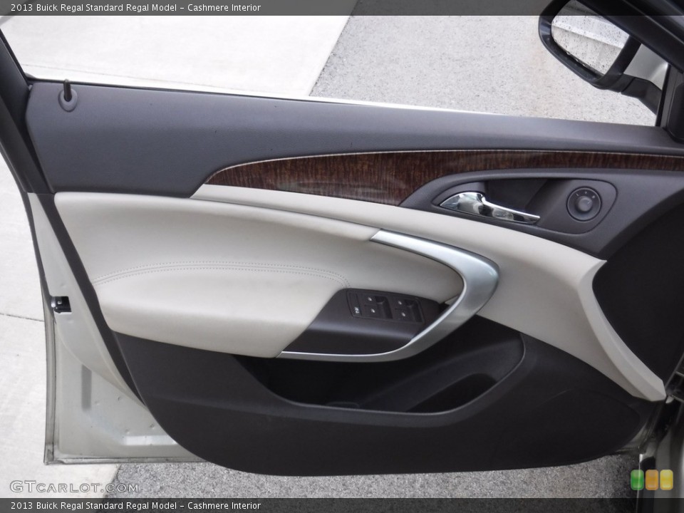 Cashmere Interior Door Panel for the 2013 Buick Regal  #141739255