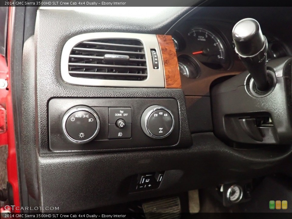 Ebony Interior Controls for the 2014 GMC Sierra 3500HD SLT Crew Cab 4x4 Dually #141743157