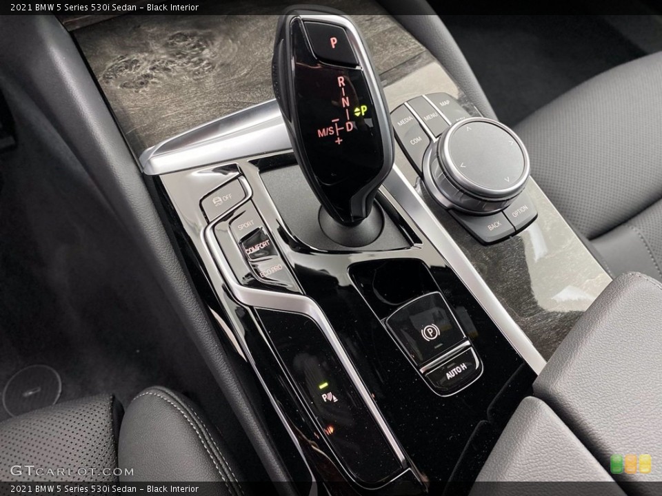 Black Interior Transmission for the 2021 BMW 5 Series 530i Sedan #141786140