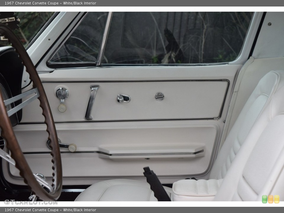 White/Black Interior Door Panel for the 1967 Chevrolet Corvette Coupe #141794090