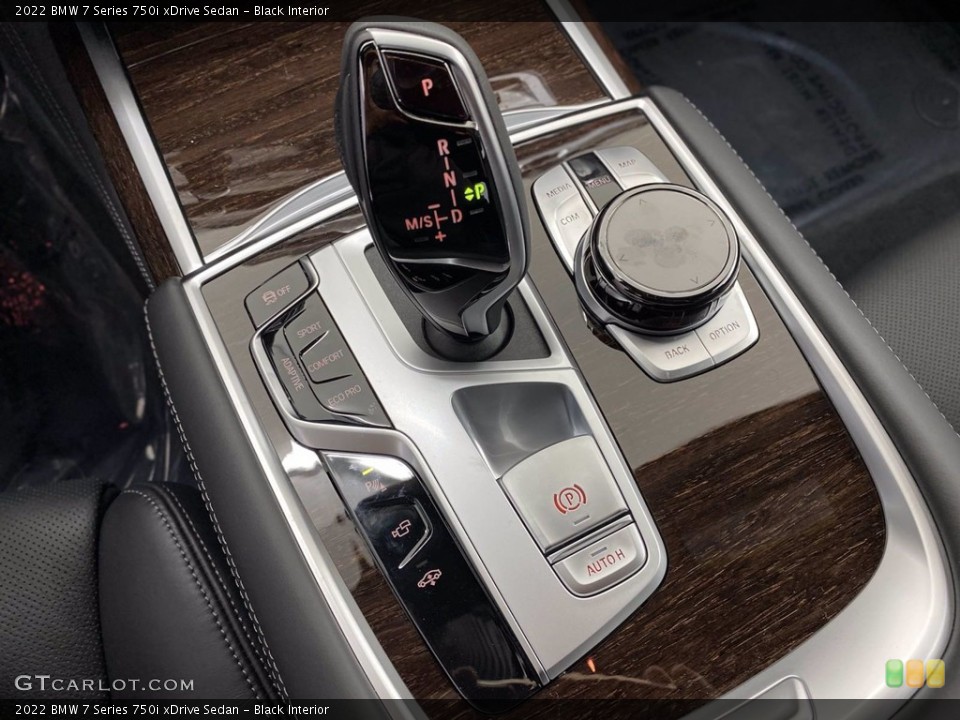 Black Interior Transmission for the 2022 BMW 7 Series 750i xDrive Sedan #141794555