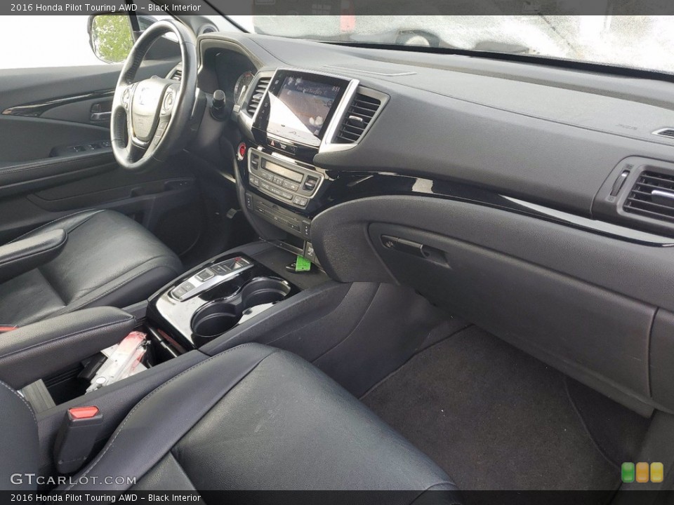 Black Interior Dashboard for the 2016 Honda Pilot Touring AWD #141798842