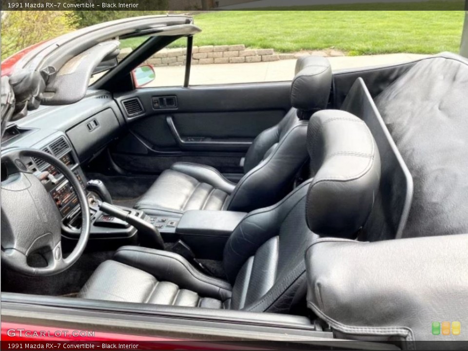 Black Interior Front Seat for the 1991 Mazda RX-7 Convertible #141825644