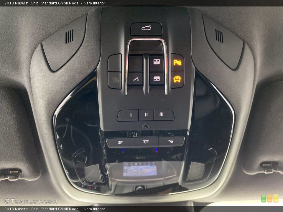 Nero Interior Controls for the 2018 Maserati Ghibli  #141838384