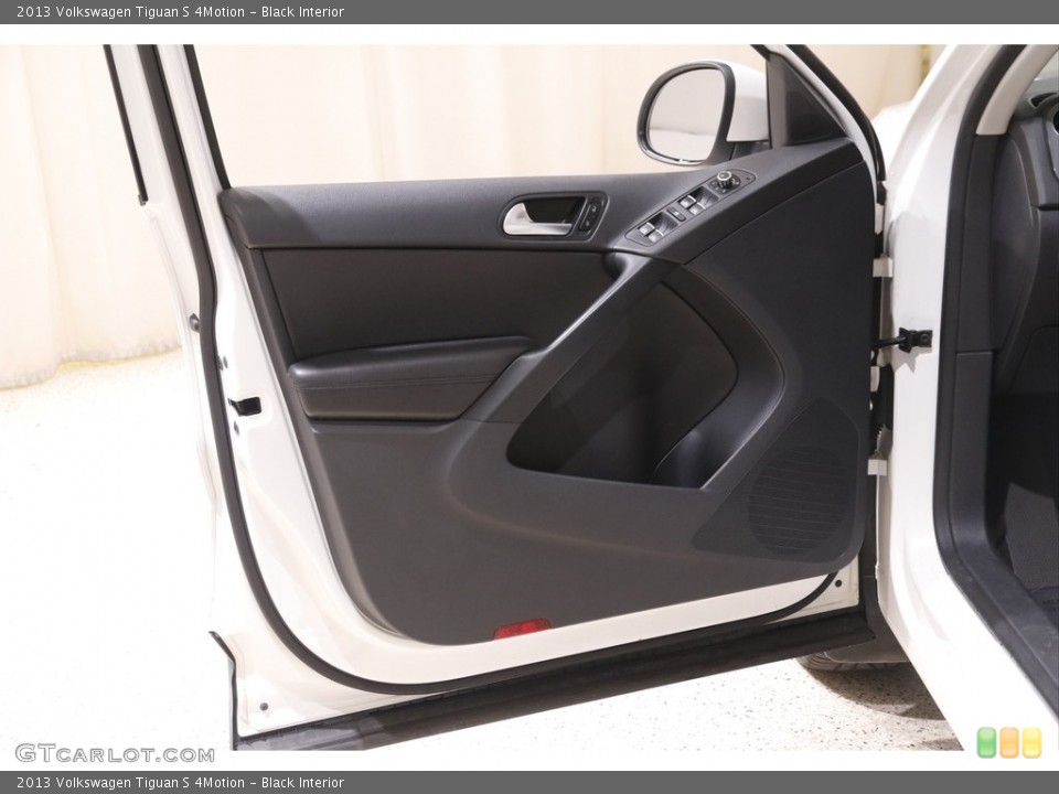 Black Interior Door Panel for the 2013 Volkswagen Tiguan S 4Motion #141840888