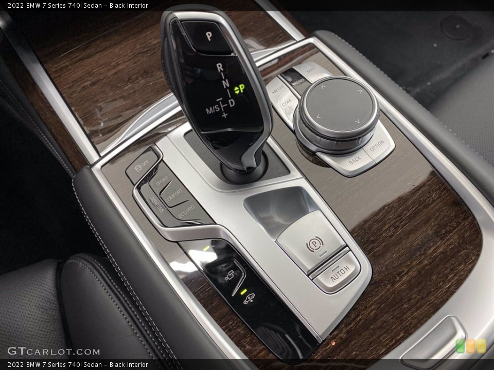 Black Interior Transmission for the 2022 BMW 7 Series 740i Sedan #141848283