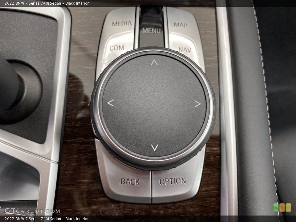 Black Interior Controls for the 2022 BMW 7 Series 740i Sedan #141848310