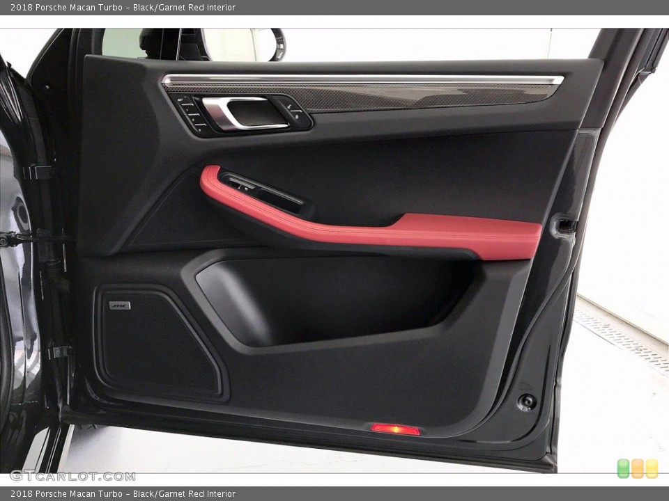 Black/Garnet Red Interior Door Panel for the 2018 Porsche Macan Turbo #141881013