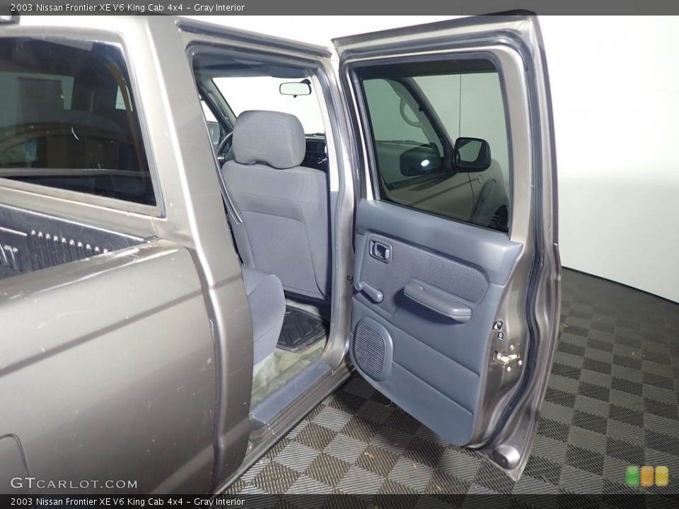 Gray Interior Door Panel for the 2003 Nissan Frontier XE V6 King Cab 4x4 #141893668