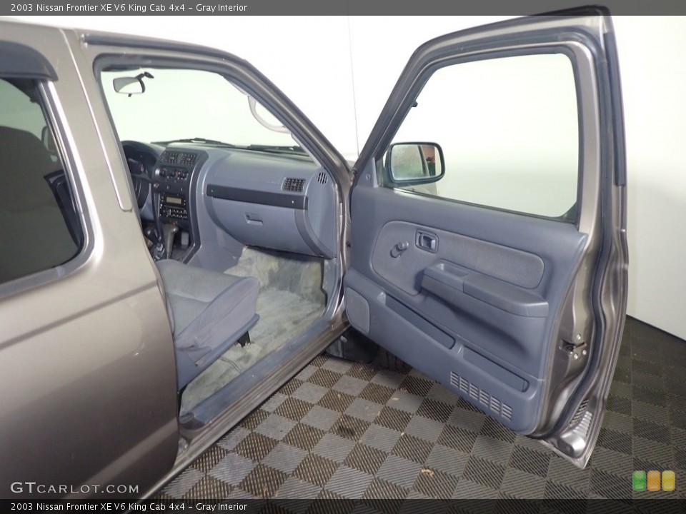 Gray Interior Door Panel for the 2003 Nissan Frontier XE V6 King Cab 4x4 #141893707