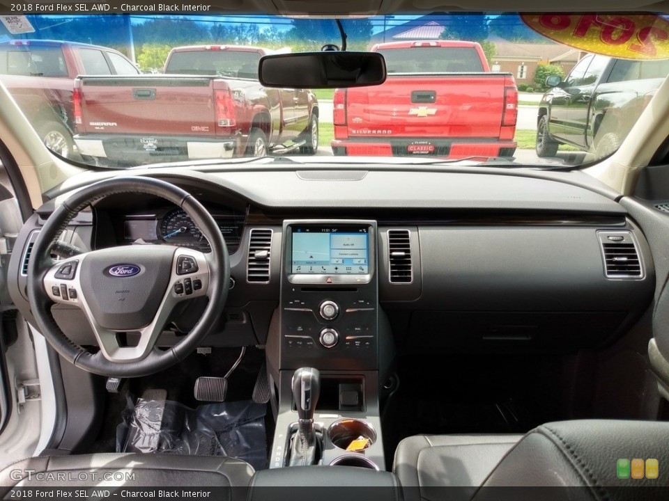 Charcoal Black 2018 Ford Flex Interiors