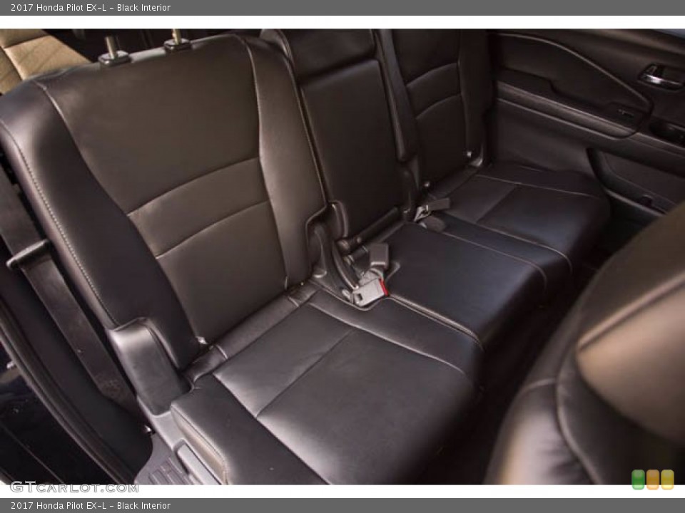 Black Interior Rear Seat for the 2017 Honda Pilot EX-L #141900403