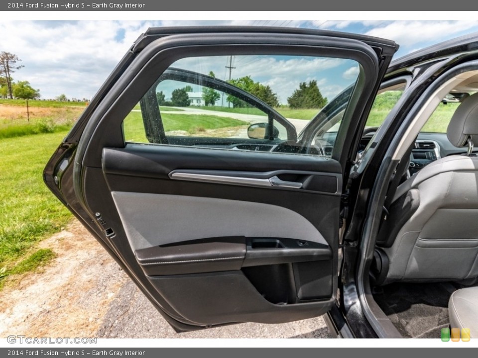 Earth Gray Interior Door Panel for the 2014 Ford Fusion Hybrid S #141923769