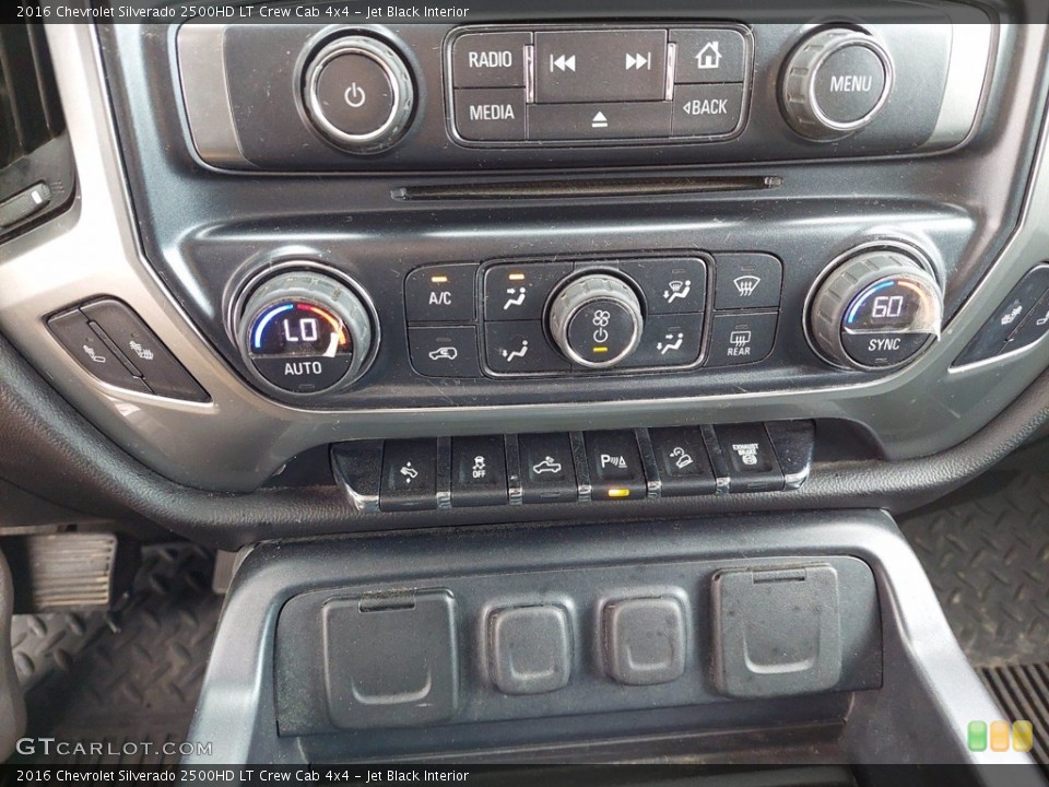 Jet Black Interior Controls for the 2016 Chevrolet Silverado 2500HD LT Crew Cab 4x4 #141942983