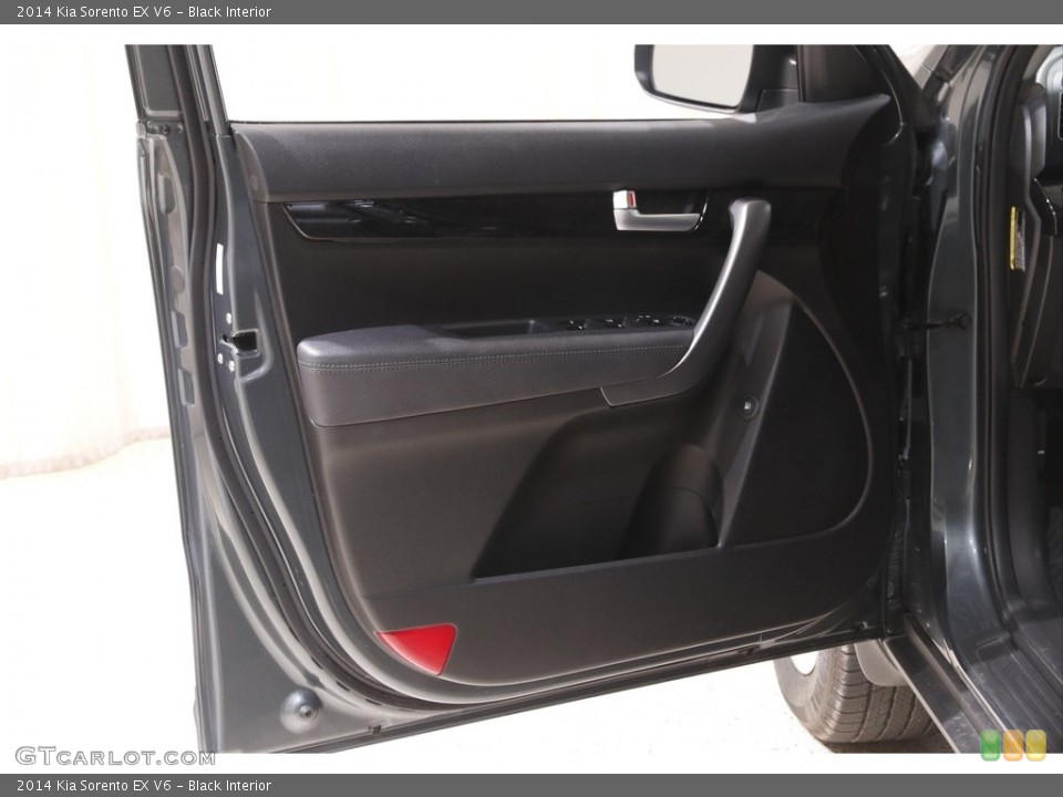 Black Interior Door Panel for the 2014 Kia Sorento EX V6 #141967781