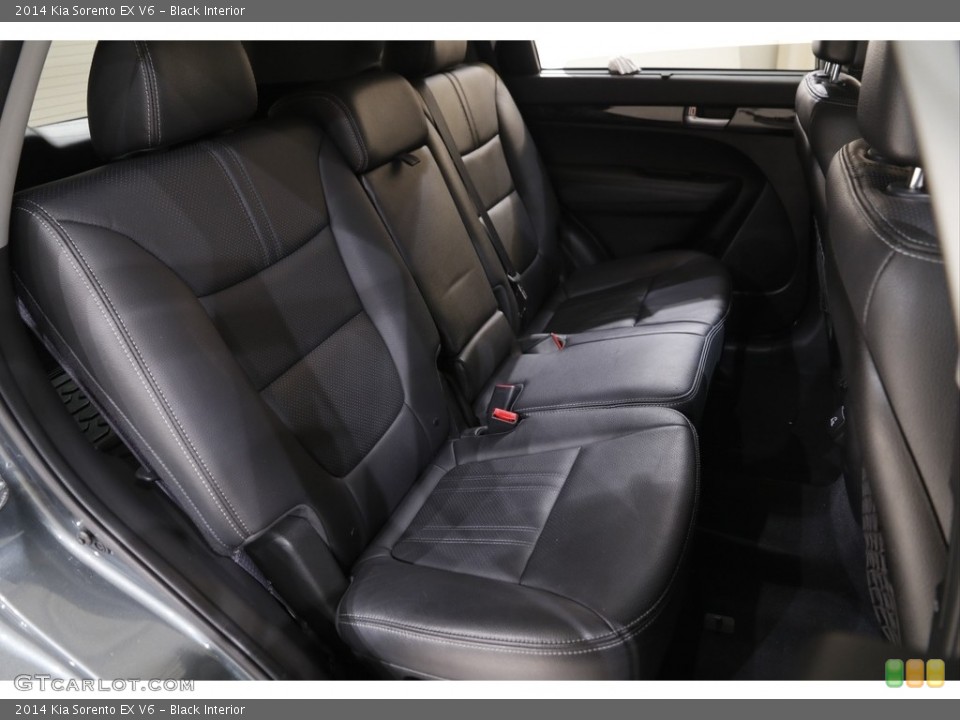Black Interior Rear Seat for the 2014 Kia Sorento EX V6 #141968022