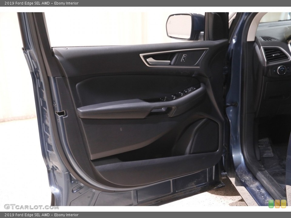Ebony Interior Door Panel for the 2019 Ford Edge SEL AWD #142003065