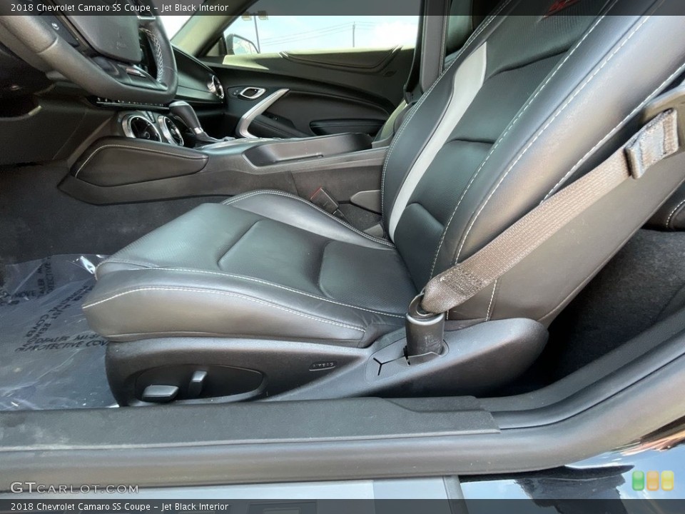Jet Black Interior Front Seat for the 2018 Chevrolet Camaro SS Coupe #142015209