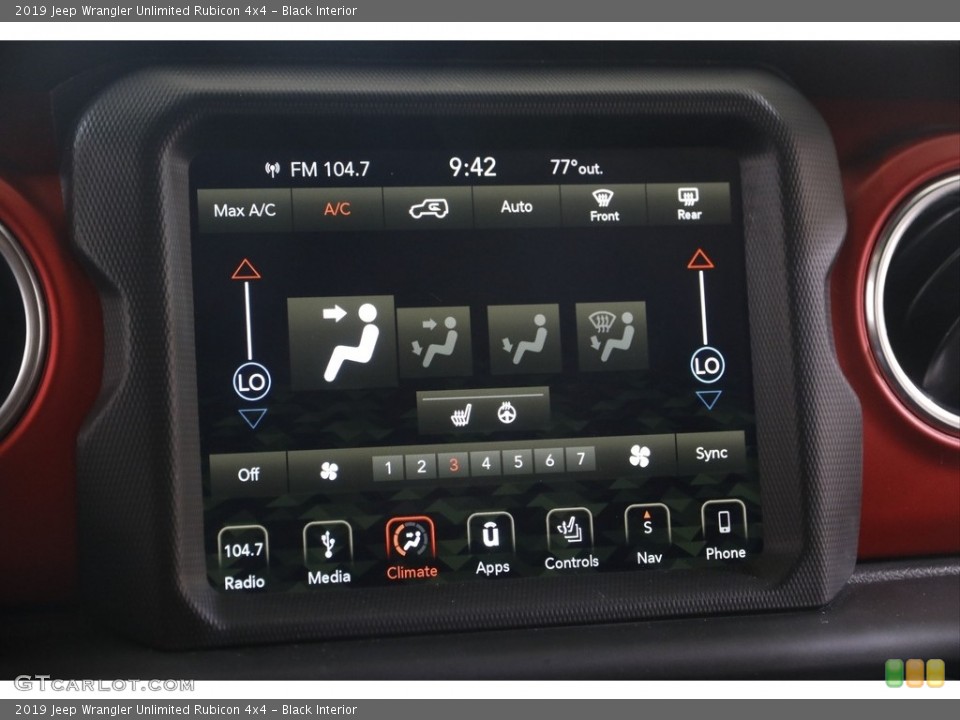 Black Interior Controls for the 2019 Jeep Wrangler Unlimited Rubicon 4x4 #142033405