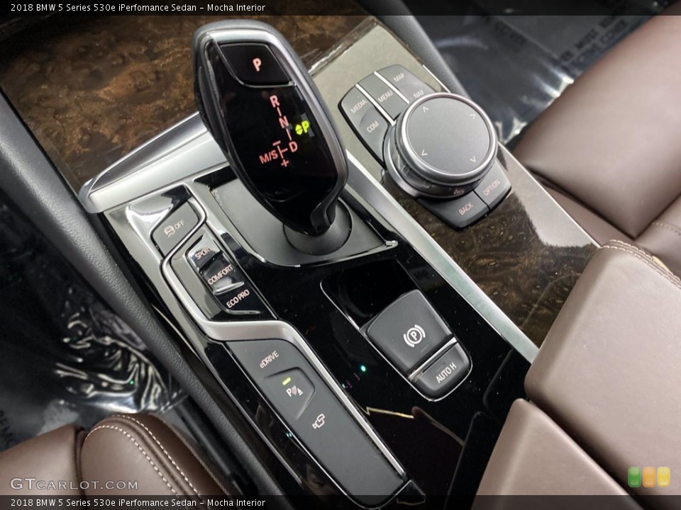 Mocha Interior Transmission for the 2018 BMW 5 Series 530e iPerfomance Sedan #142039396