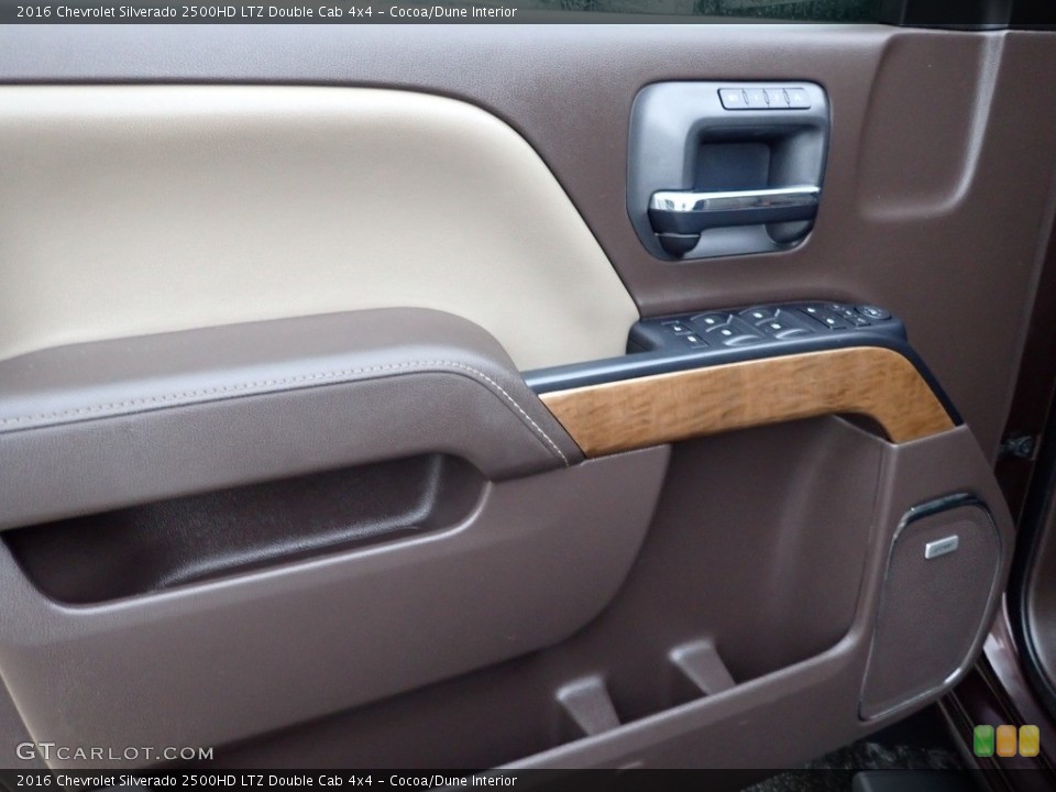 Cocoa/Dune Interior Door Panel for the 2016 Chevrolet Silverado 2500HD LTZ Double Cab 4x4 #142053011
