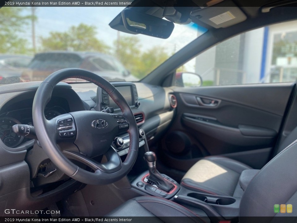 Black/Red Accents 2019 Hyundai Kona Interiors