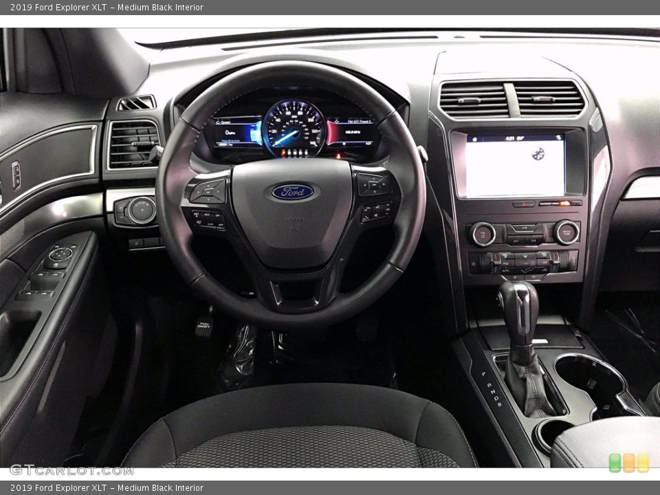 Medium Black Interior Dashboard for the 2019 Ford Explorer XLT #142064577