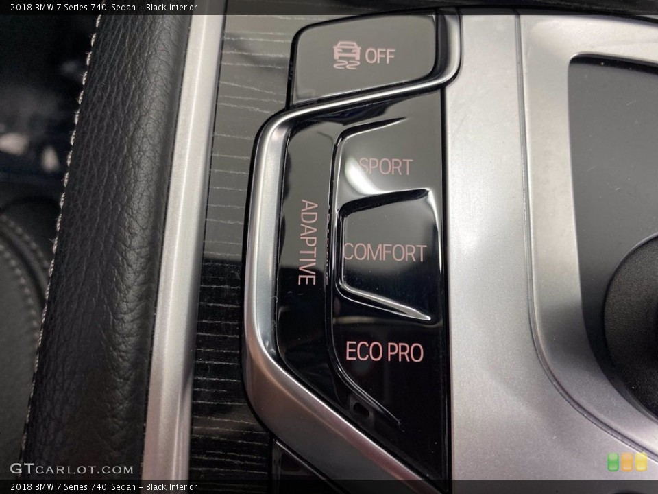 Black Interior Controls for the 2018 BMW 7 Series 740i Sedan #142075793