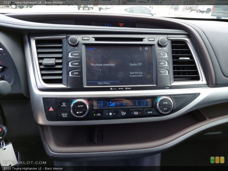 Black Interior Controls for the 2016 Toyota Highlander LE #142104119