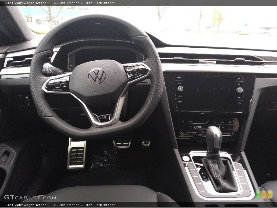 Titan Black Interior Dashboard for the 2021 Volkswagen Arteon SEL R-Line 4Motion #142122354