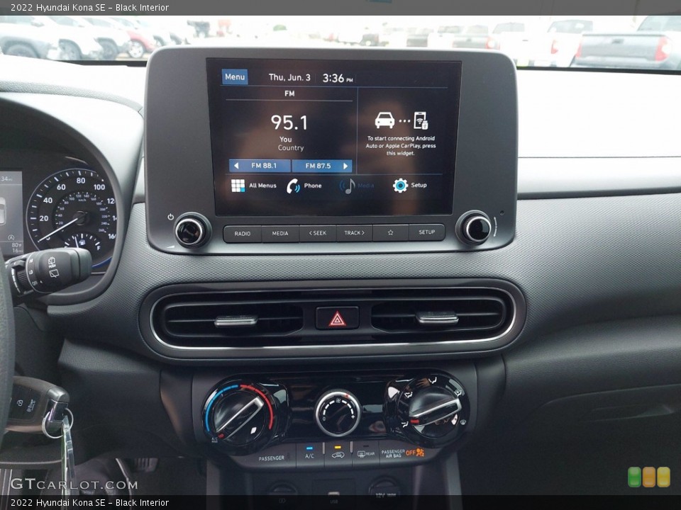 Black Interior Controls for the 2022 Hyundai Kona SE #142143334
