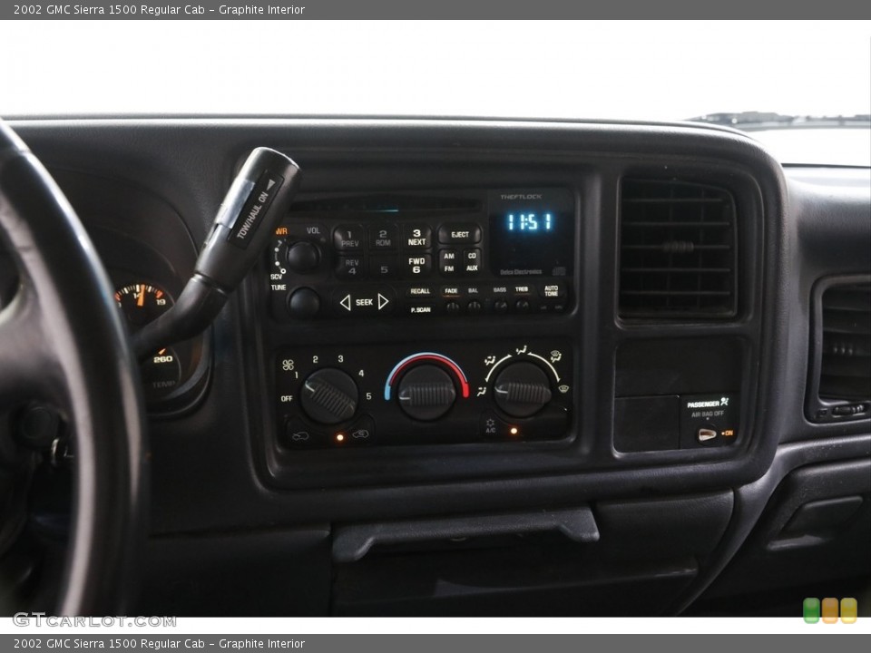 Graphite Interior Controls for the 2002 GMC Sierra 1500 Regular Cab #142144585
