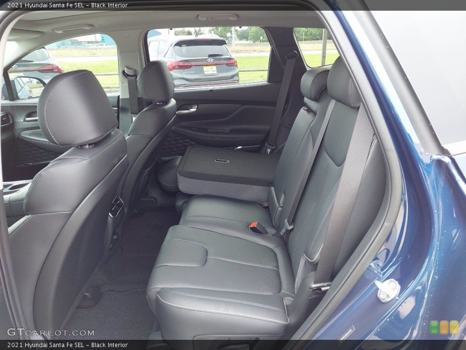 Black Interior Rear Seat for the 2021 Hyundai Santa Fe SEL #142144816