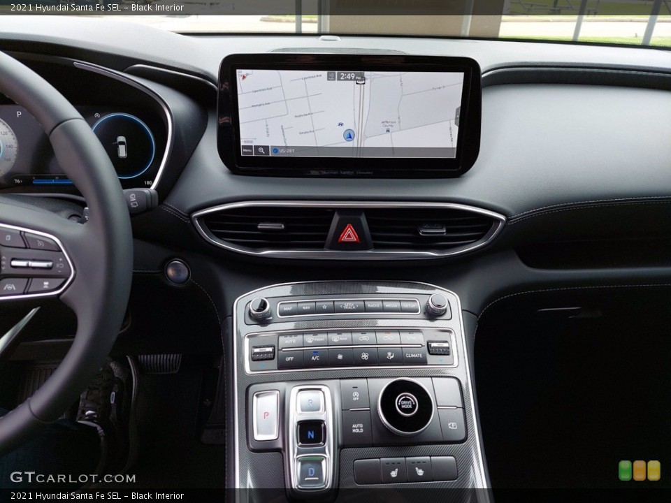 Black Interior Navigation for the 2021 Hyundai Santa Fe SEL #142144972