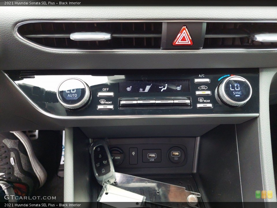 Black Interior Controls for the 2021 Hyundai Sonata SEL Plus #142145290