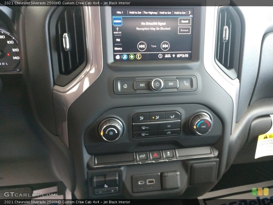 Jet Black Interior Controls for the 2021 Chevrolet Silverado 2500HD Custom Crew Cab 4x4 #142199191