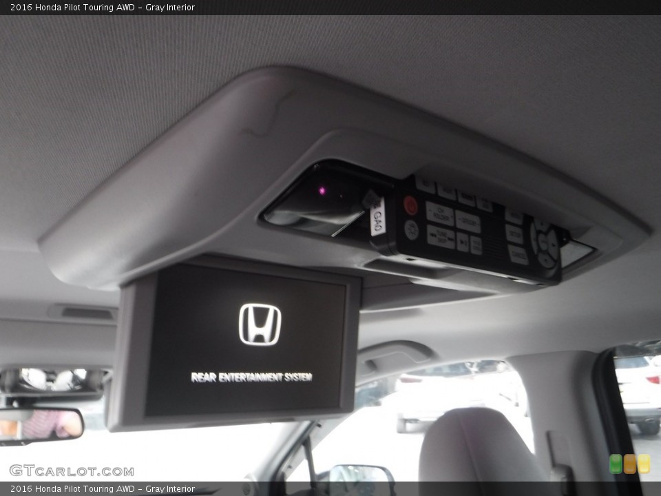 Gray Interior Entertainment System for the 2016 Honda Pilot Touring AWD #142207345