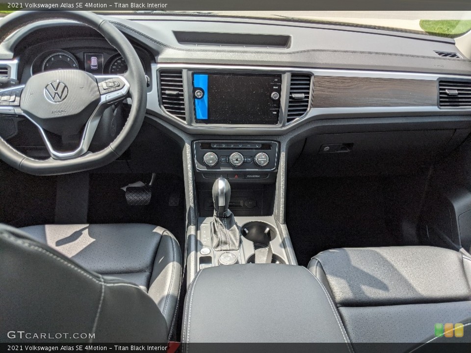 Titan Black Interior Dashboard for the 2021 Volkswagen Atlas SE 4Motion #142207516