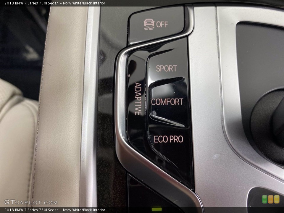Ivory White/Black Interior Controls for the 2018 BMW 7 Series 750i Sedan #142217371