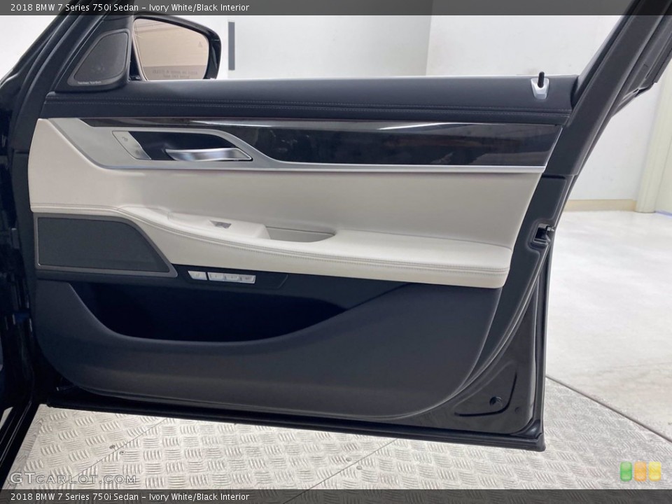 Ivory White/Black Interior Door Panel for the 2018 BMW 7 Series 750i Sedan #142217470