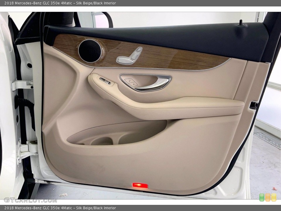Silk Beige/Black Interior Door Panel for the 2018 Mercedes-Benz GLC 350e 4Matic #142232903