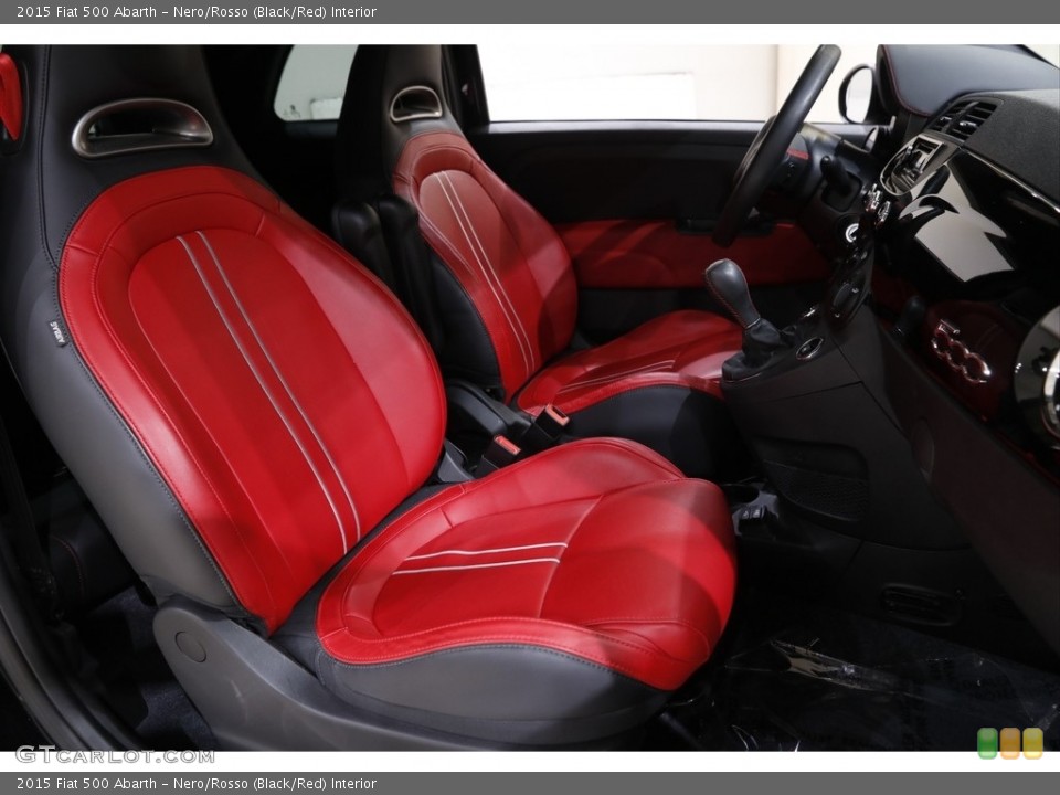 Nero/Rosso (Black/Red) 2015 Fiat 500 Interiors