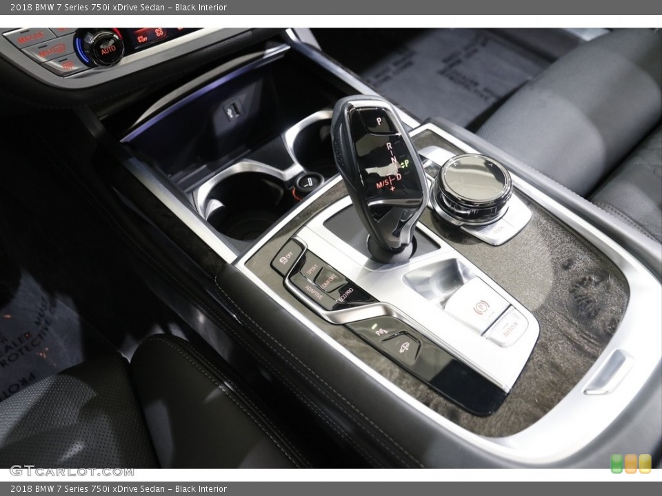 Black Interior Transmission for the 2018 BMW 7 Series 750i xDrive Sedan #142255907